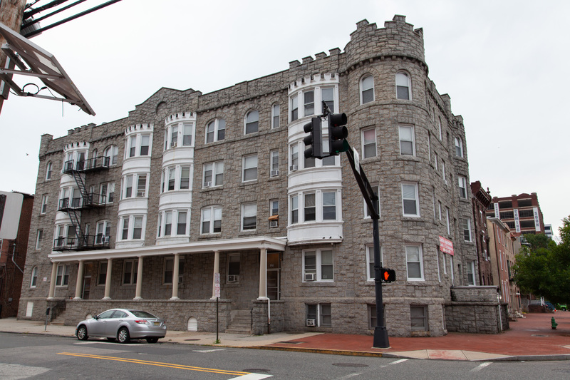 232 Cooper Street / 125 N. Third Street (Helene Apartments/Castle Apartments)